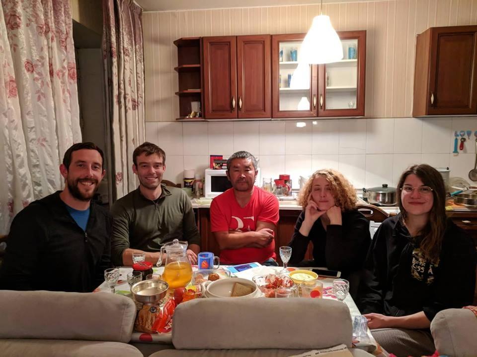 Mongolian Budget Hostel , Mbh Уланбатар Екстериор снимка